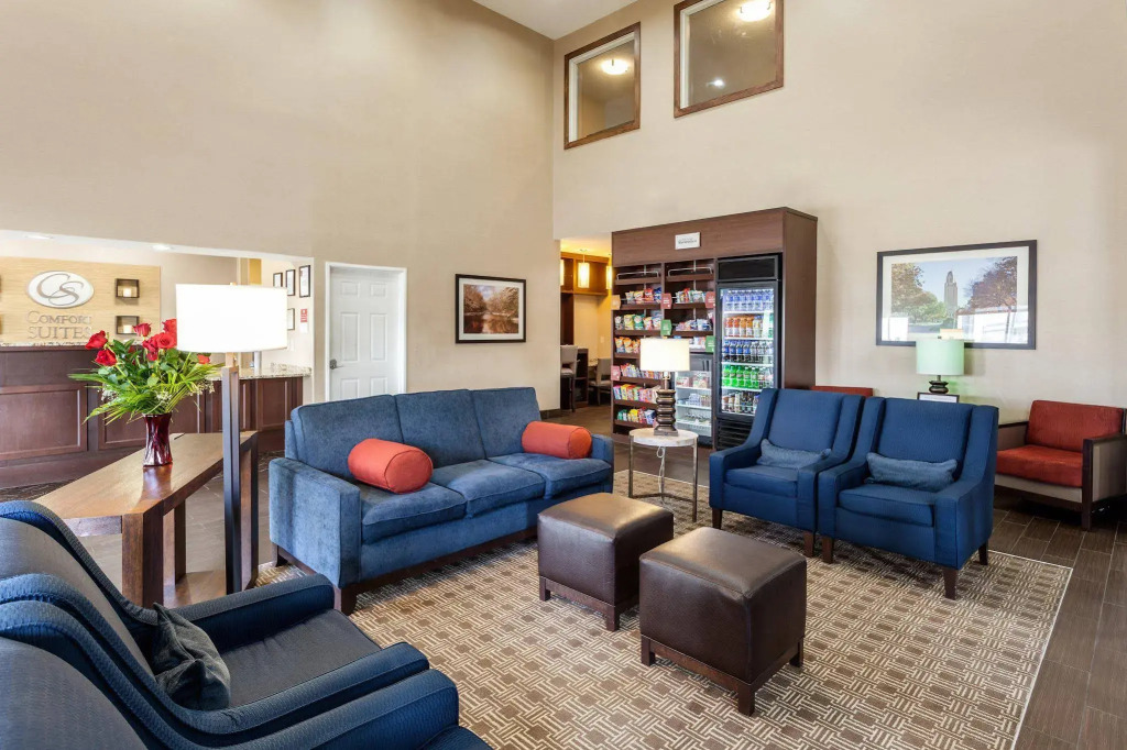 Comfort Suites Lincoln North