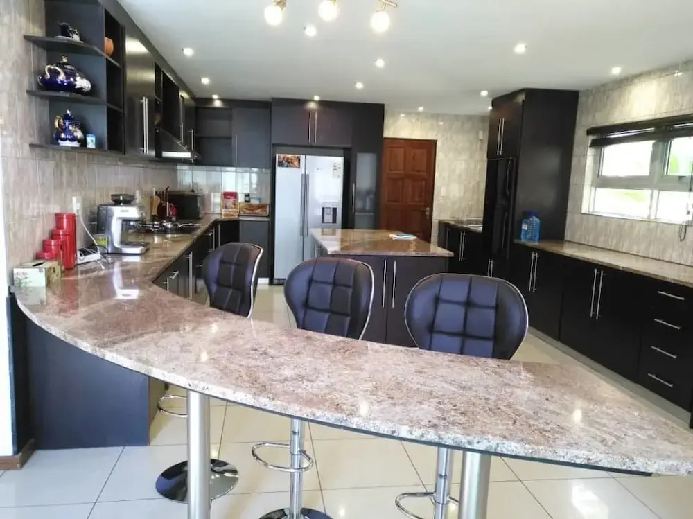 Heavenly Vale Home Self Catering