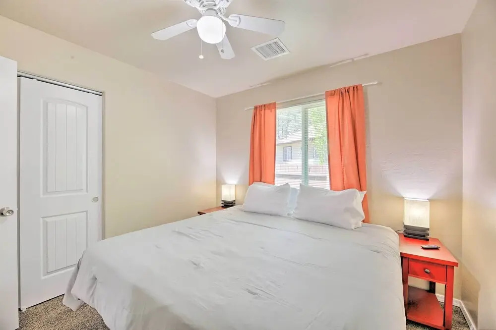 Fenced Yard, Fire Pit: Quiet Show Low Home!