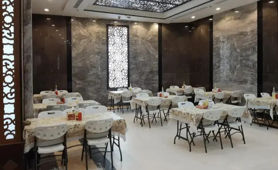 shurfat al alam hotel