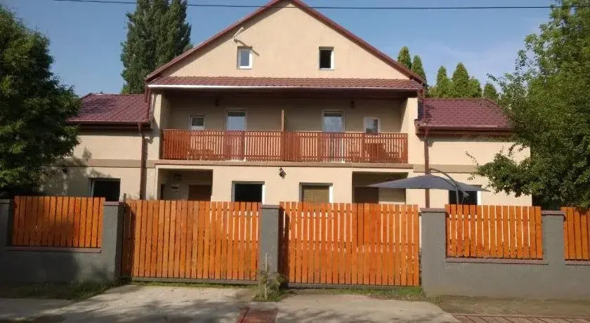 Kristof Apartman