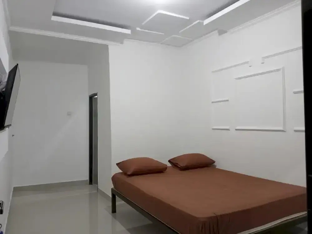 Hotel O Jm Guest House 2NearStasiun karawang