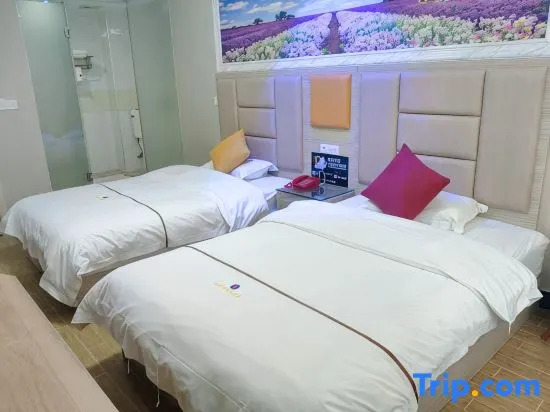 Nanning Gezi Light Hotel (Xixiangtang Passenger Station Minzu University)