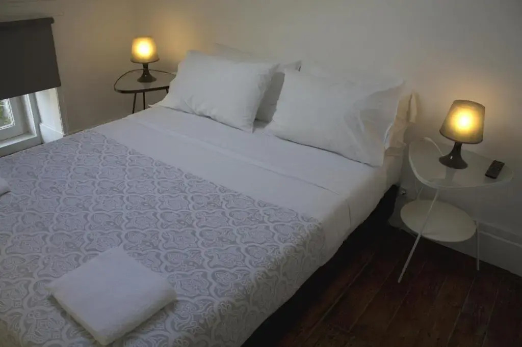 WW Hostel & Suites