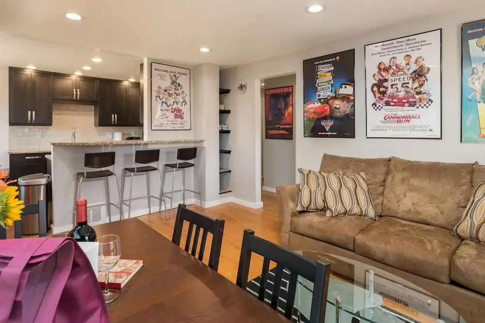 Seattle Vacation Home: The Autobahn