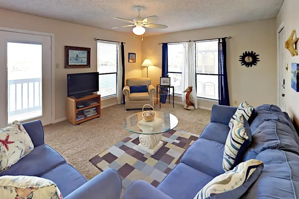 Fortuna Bay #8 1 Bedroom 1 Bathroom Condo