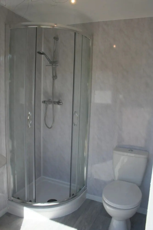 The Rose 37ft Lakeside Yacht inc Hot Tub