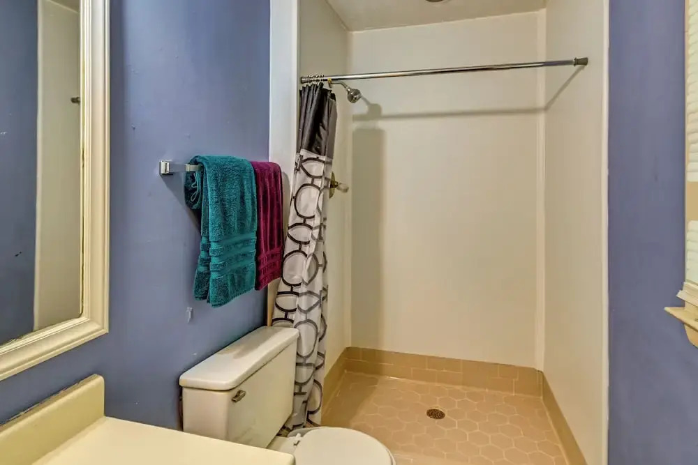 Fayetteville Vacation Rental w/ Yard!