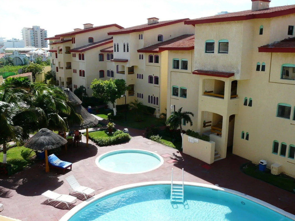 Отель Selina Cancun Laguna Hotel Zone