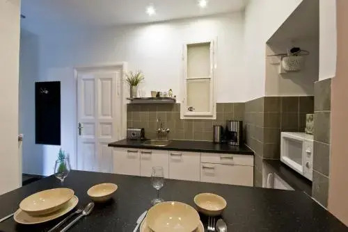 A&A Studio Apartments