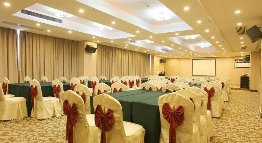 Atour Hotel Quanzhou Hongchang Baozhou Road