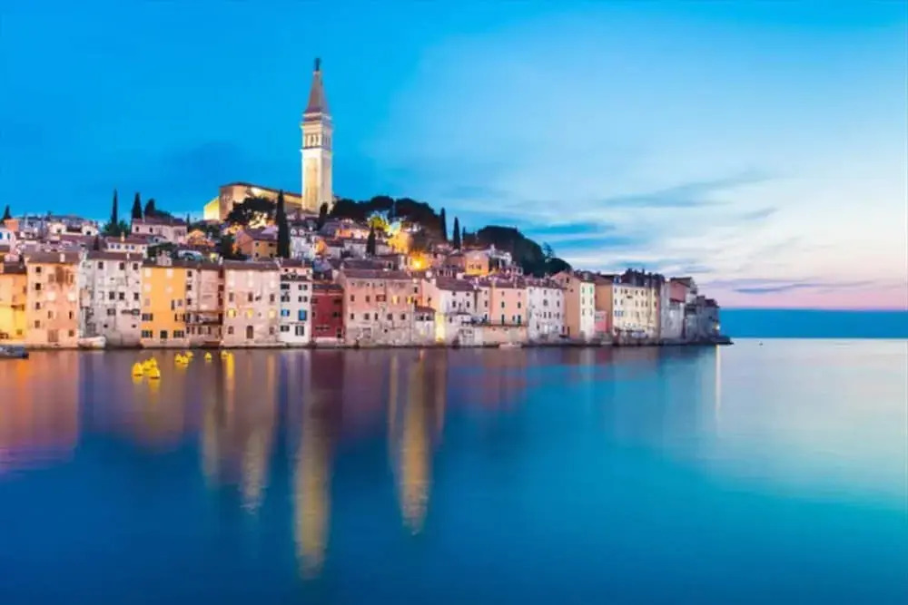 Rovinj Seaside Apartment for 3