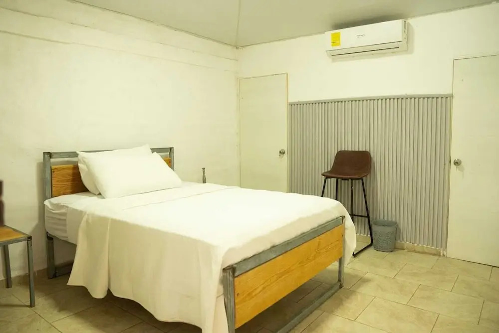 Amalfi Surf Lodge