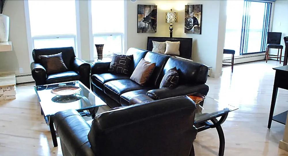 Corporate Suites of Calgary - Rosewood Estates