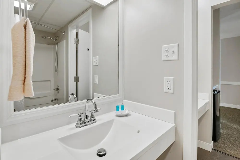 Top Floor Deluxe Suite Bay View