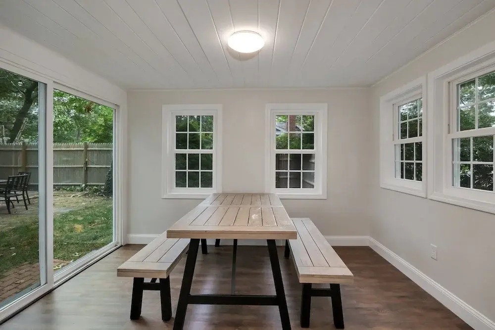 Dennis Beach House - Walk to Beach - Pet Friendly