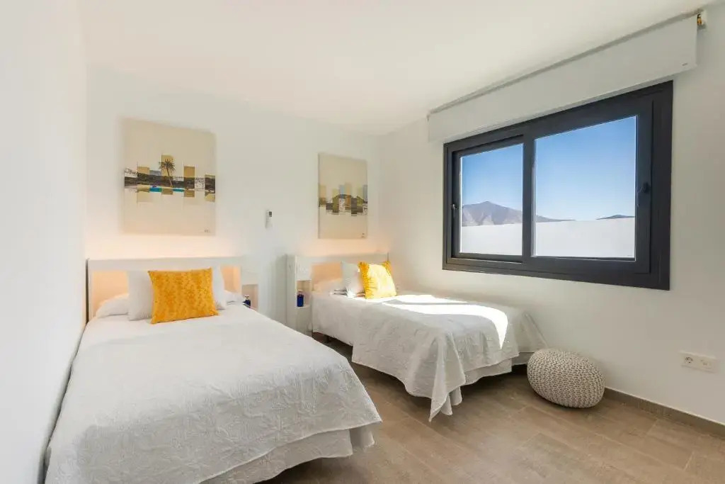 Sea Breeze Villas Lapa and Claca
