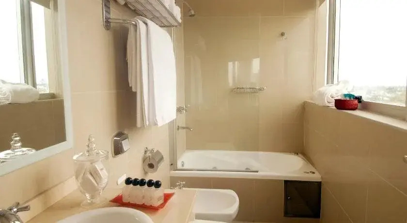 Plaza Suites Campana