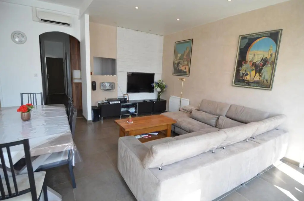 Appartement Duplex 6 personnes avec parking Nice centre