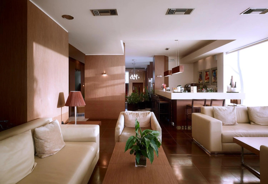 Irida Hotel