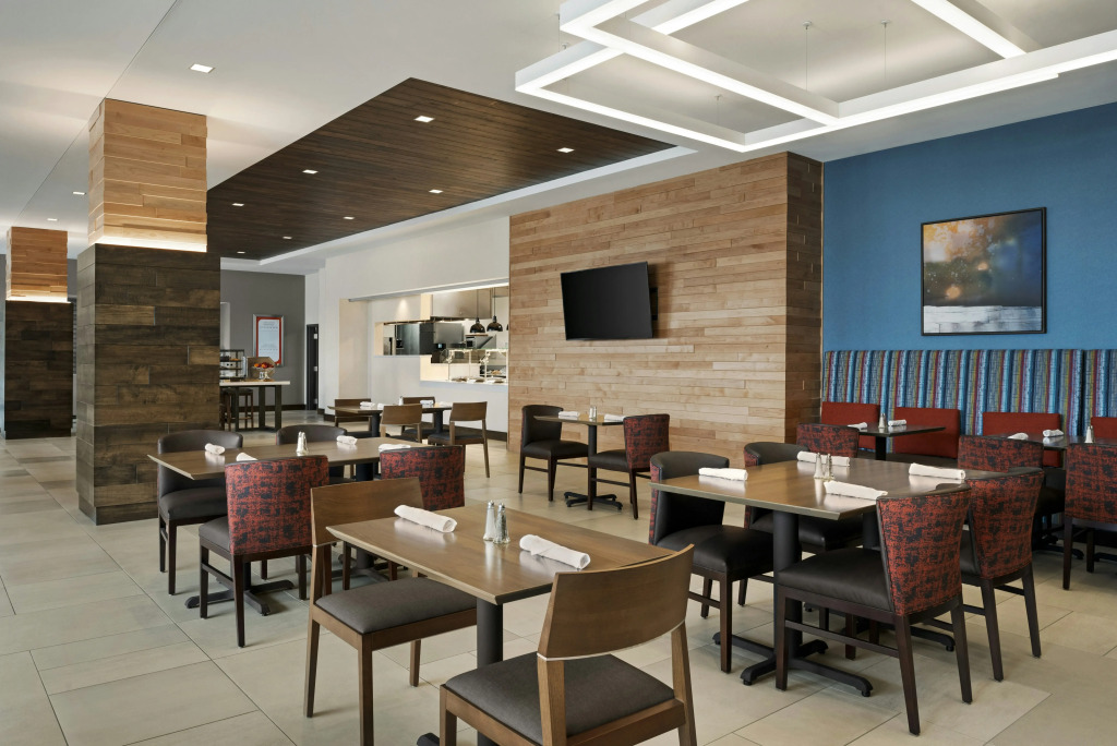 Hilton Garden Inn Milwaukee Brookfield Conference Center, WI