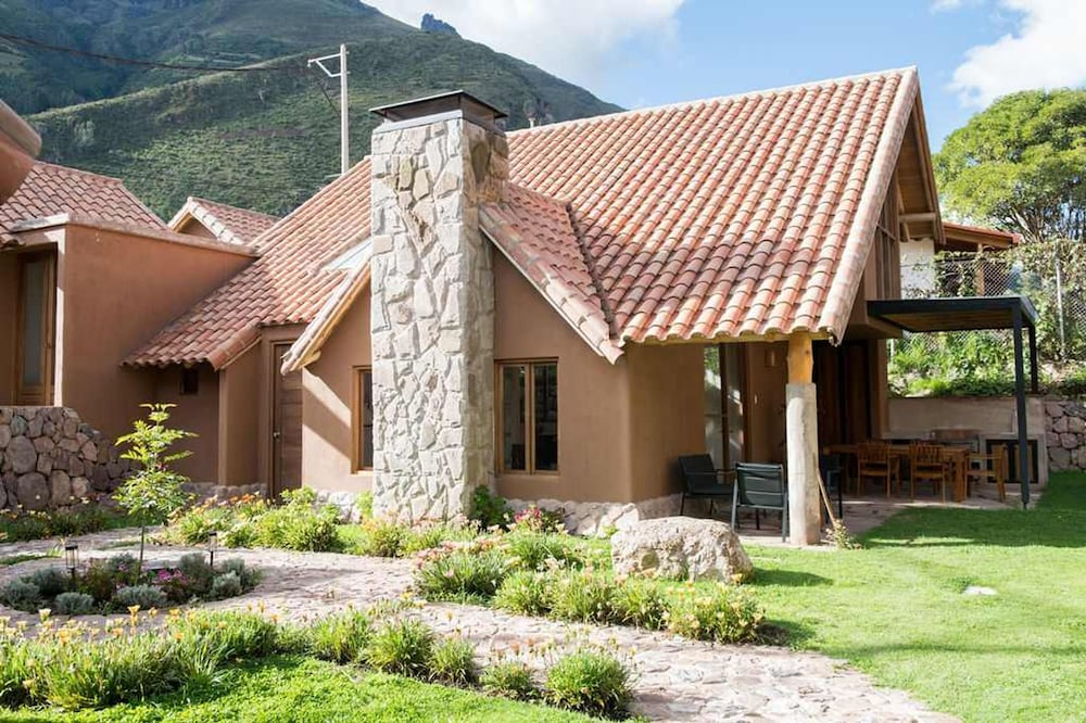 w Cozy 4BR Villa w Fireplace in Sacred Valley