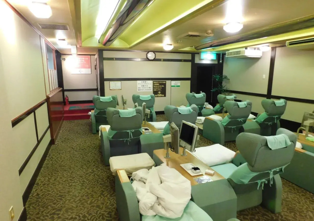 Sauna & Capsule Hotel Greenland Kokura (Male Only)