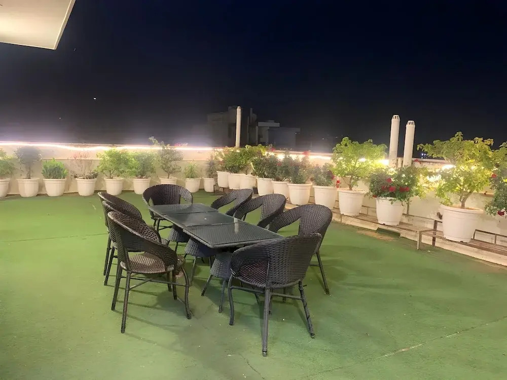 Hotel Aerostar Gold Near Yashobhoomi