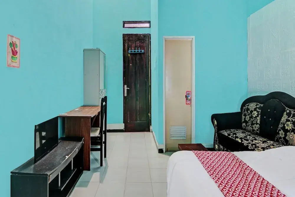 Hotel O Wisma Cendana Syariah Near PASAR FLAMBOYAN