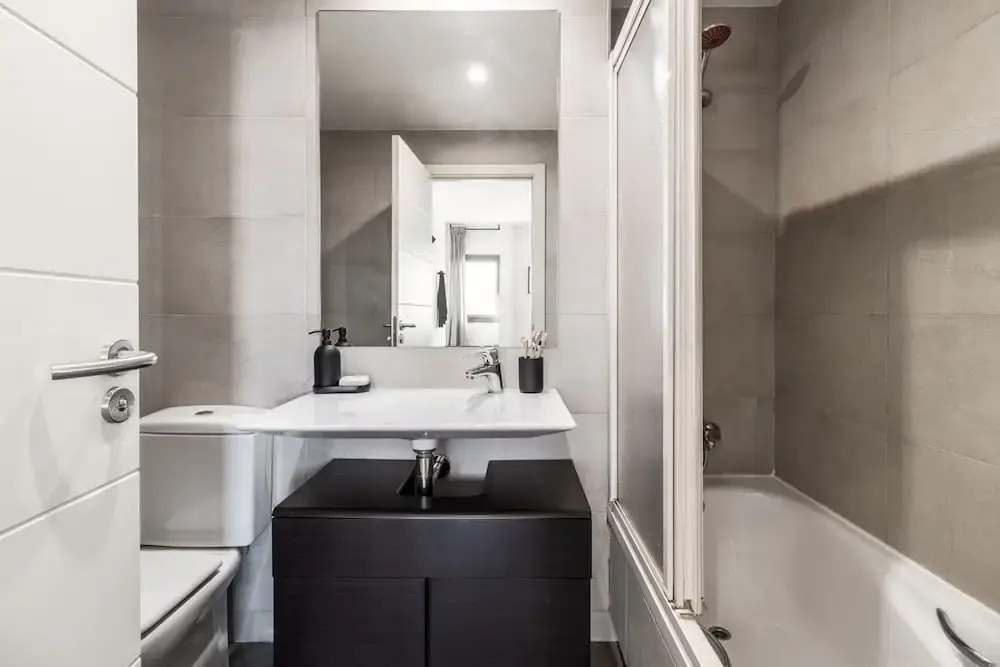 Dono - 3 Bedrooms Apartment in Chueca