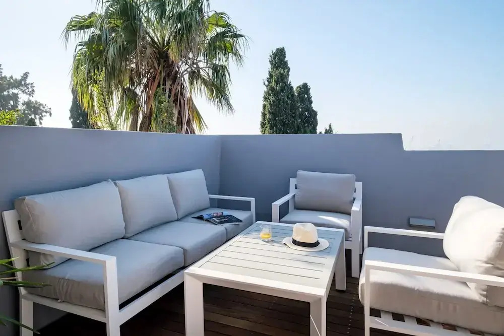 Experience Vibrant Living at De Waterkant Views