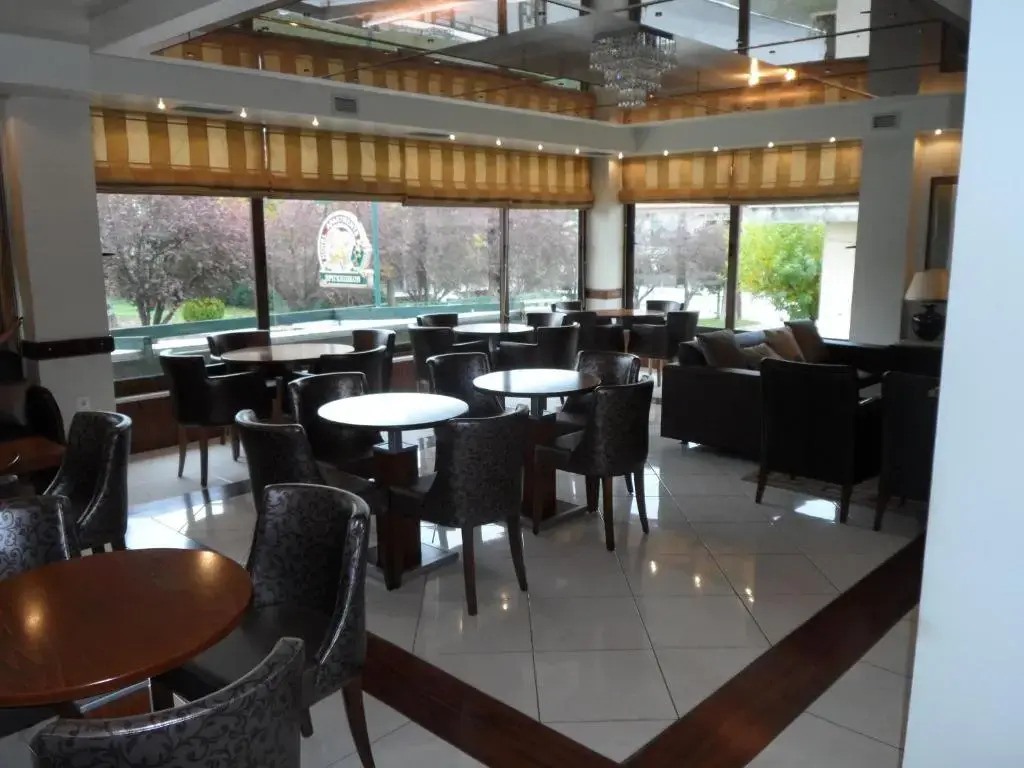 Hotel Prigipikon Suites and sofites