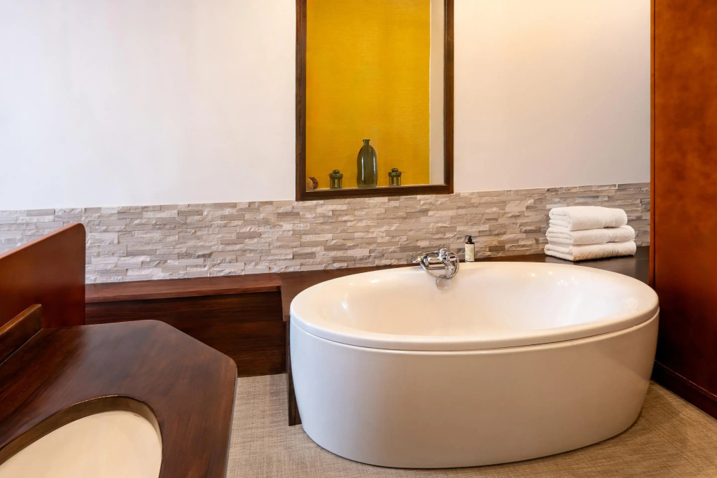 Best Western Plus Hôtel la Rade