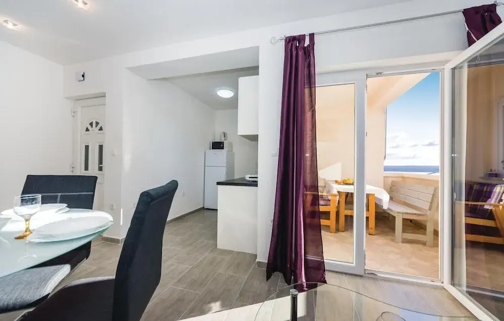 Awesome Apartment in Maslenica With 2 Bedrooms and Wifi