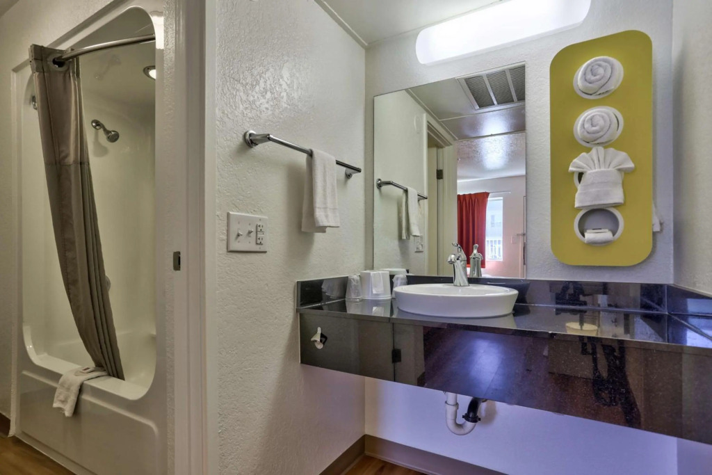 Motel 6-Flagstaff, AZ - Butler