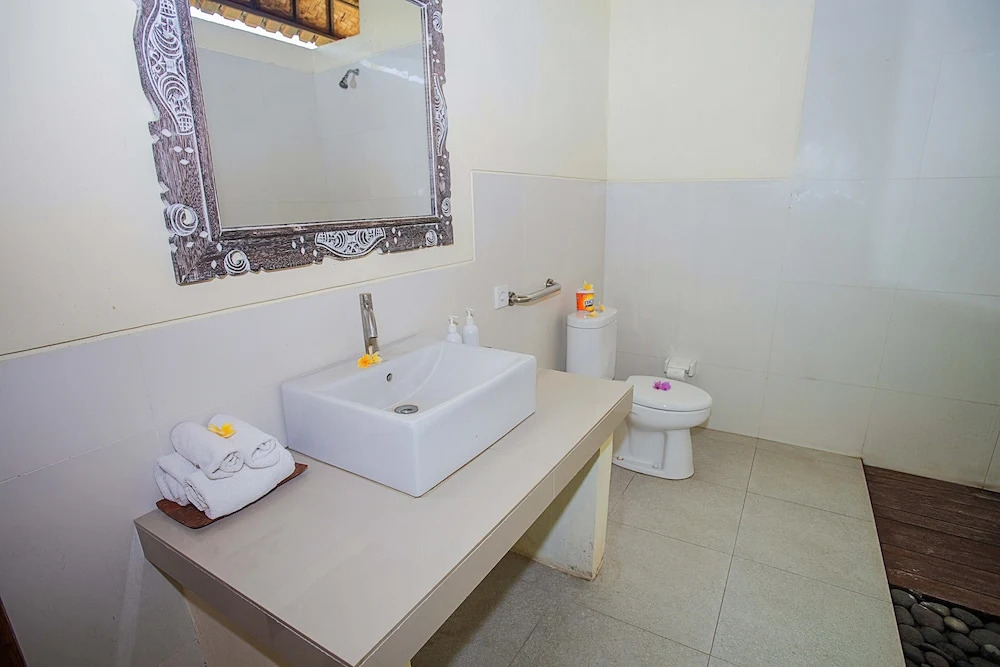 DMuncuk Huts Lembongan