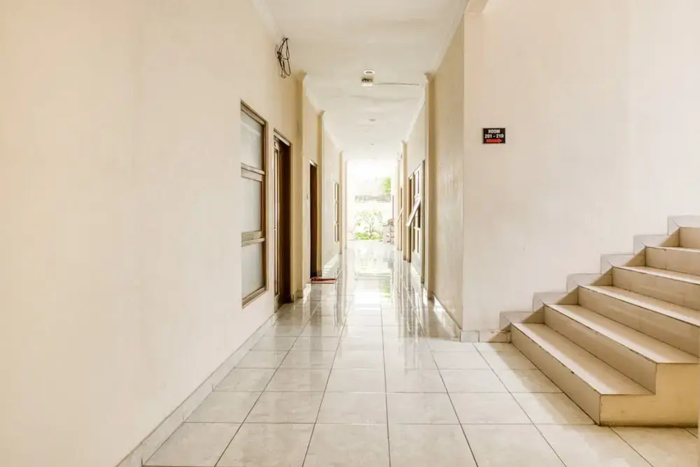 Hasanah Guest House Gajayana by Reddoorz