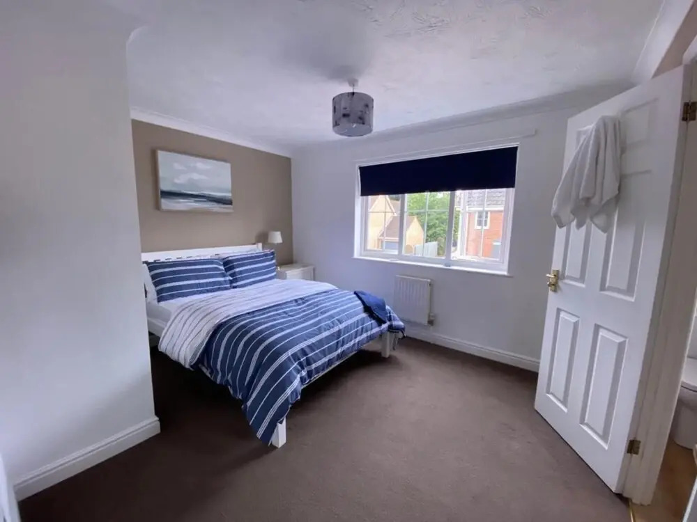 Entire 3-bed House - Child & Pet Friendly