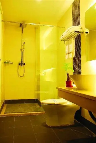 Guangzhou one plus one business hotel