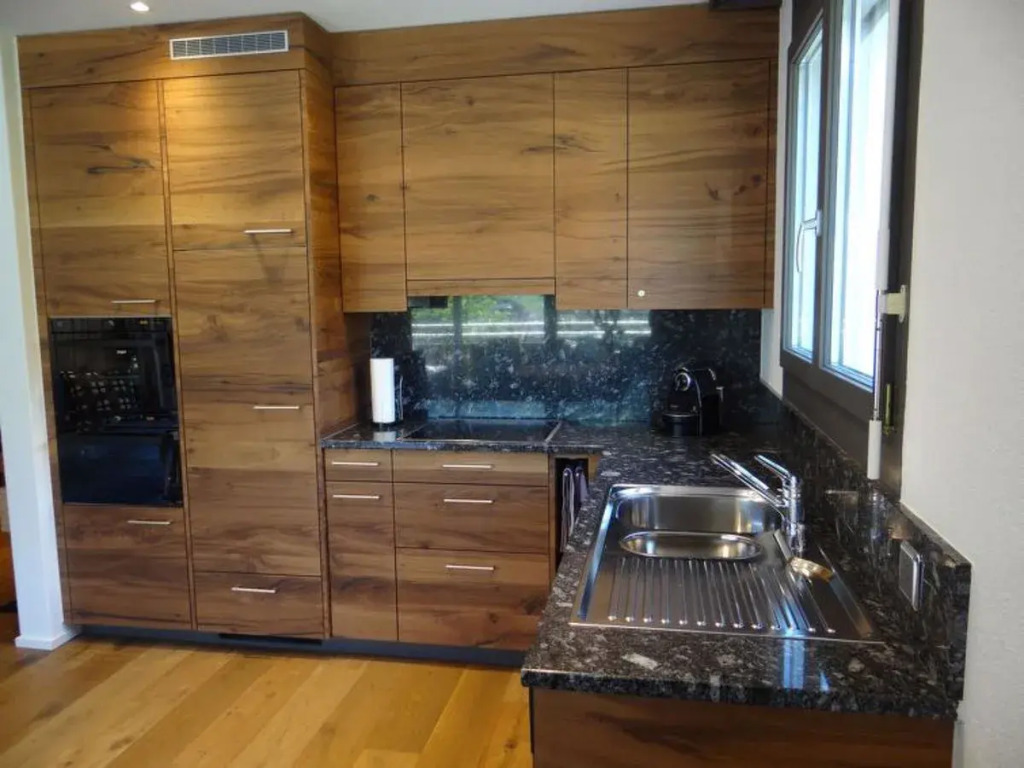 Appartment 8