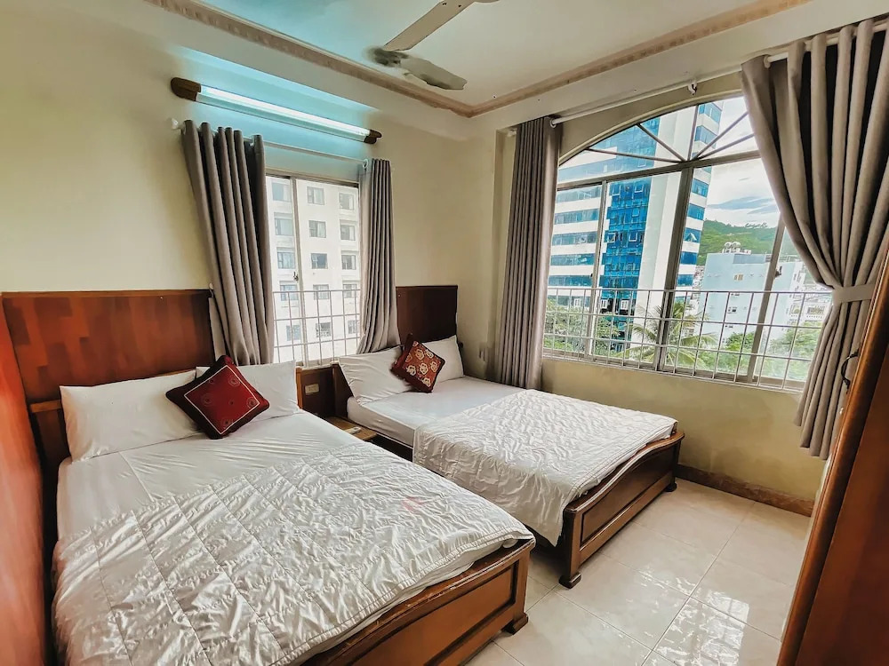 Quang Vinh 2 Hotel