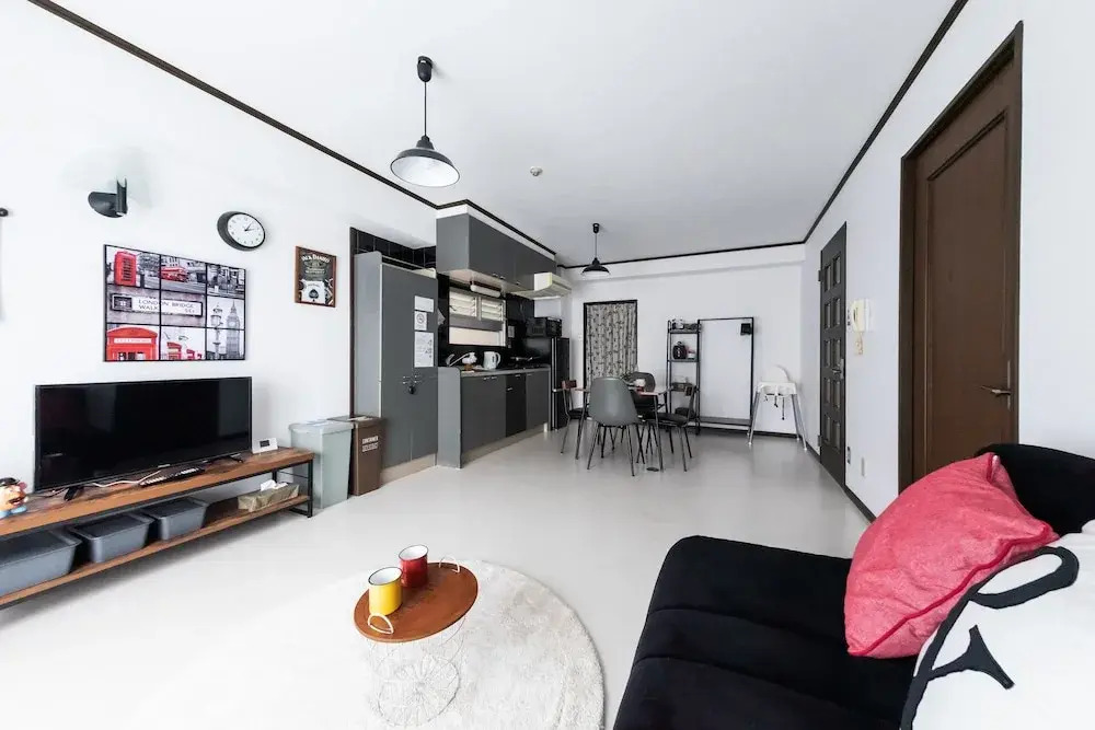 Il Sole Kujo Guest House