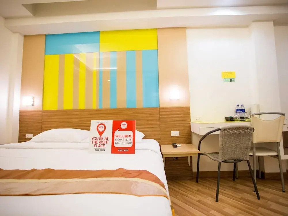 Nida Rooms Khlong Toei 390 Sky Train