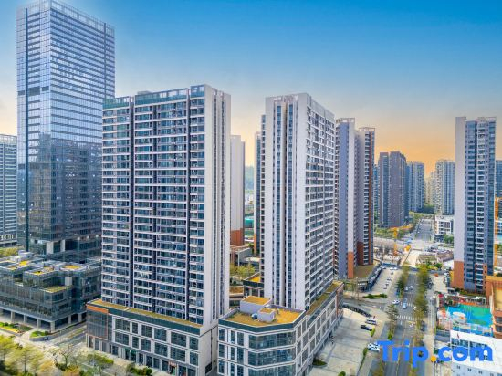 The PrefaceHotel (Shenzhen Universiade Sports Center Longcheng Park Subway Station Branch)
