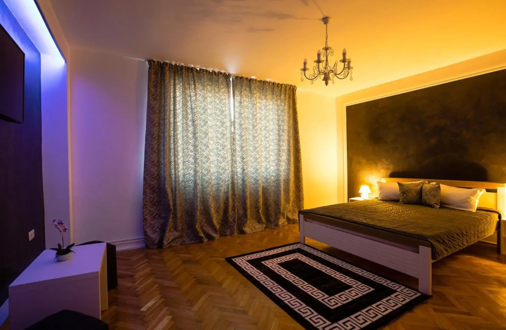 White Spacious Apartment
