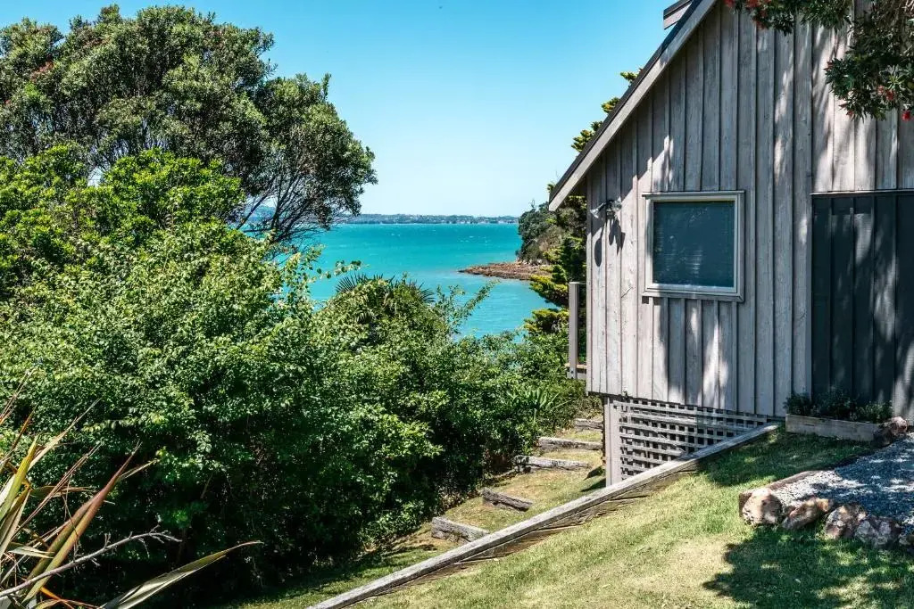 Kina Cottage