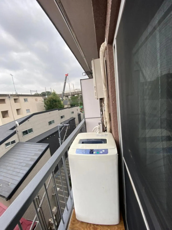 Takemura Building 304