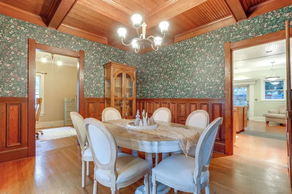 Inviting Seattle Apartment: 4 Mi to Ballard Locks