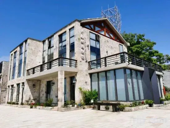 Dashi Award Museum Homestay