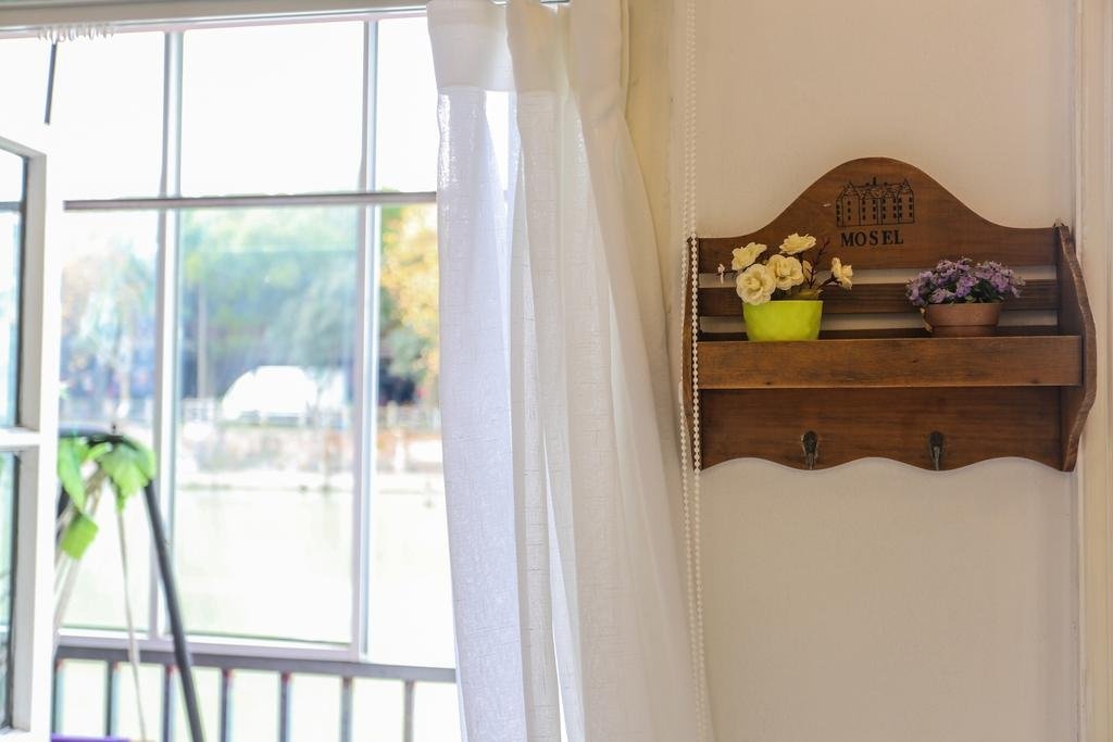 Wuzhen Riverside Boutique Hostel